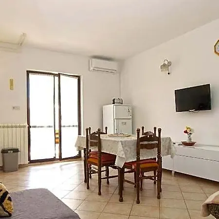 1306 Hotel 4*