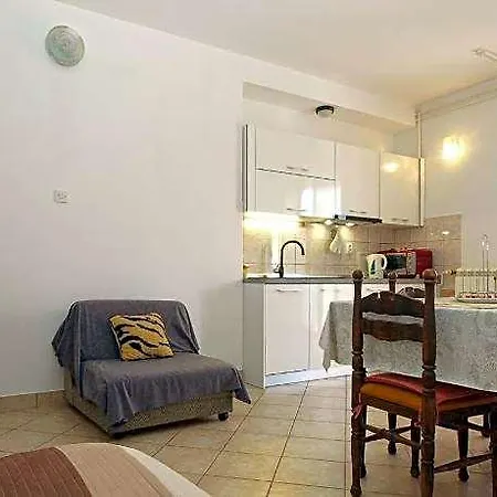 Hotel 1306